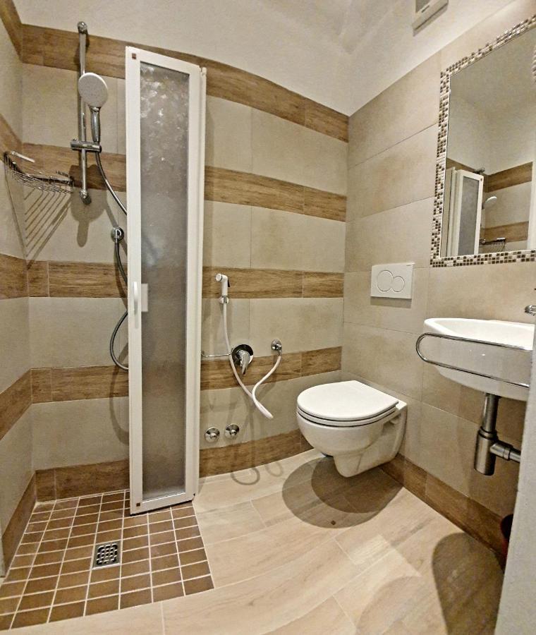Hotel Arno Misano Adriatico Dış mekan fotoğraf