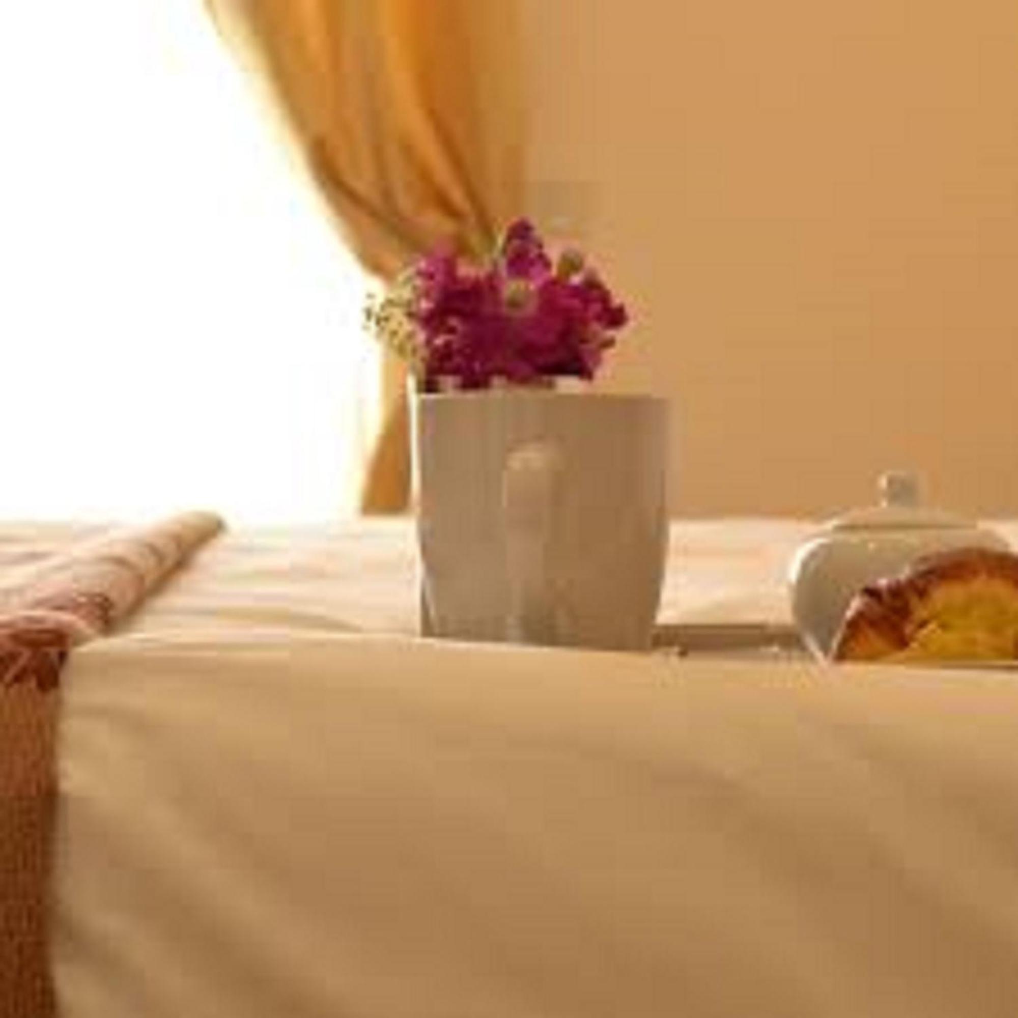 Hotel Arno Misano Adriatico Oda fotoğraf