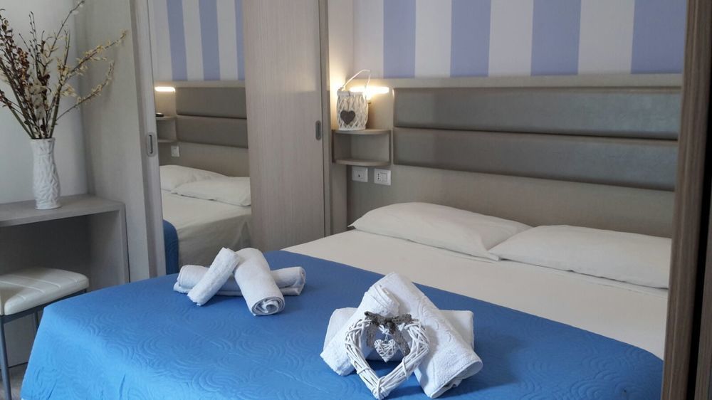 Hotel Arno Misano Adriatico Dış mekan fotoğraf