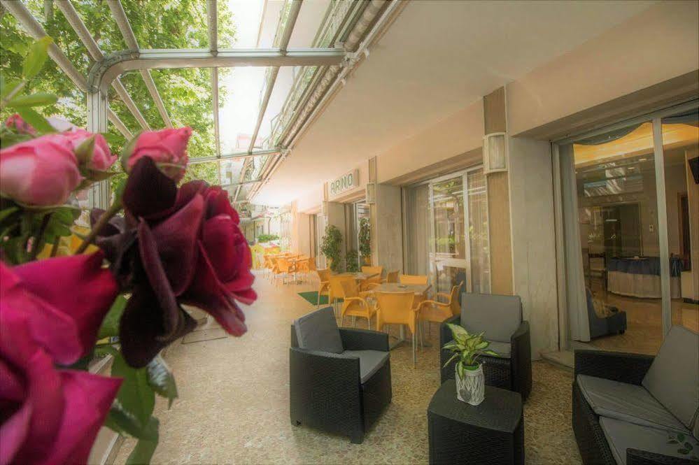 Hotel Arno Misano Adriatico Dış mekan fotoğraf