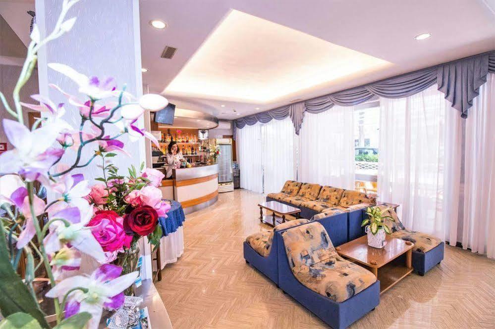 Hotel Arno Misano Adriatico Dış mekan fotoğraf