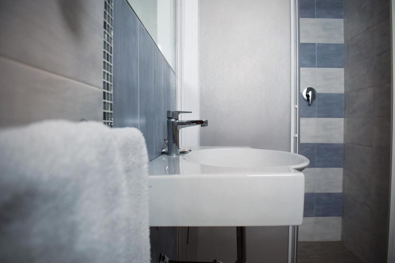 Hotel Arno Misano Adriatico Dış mekan fotoğraf