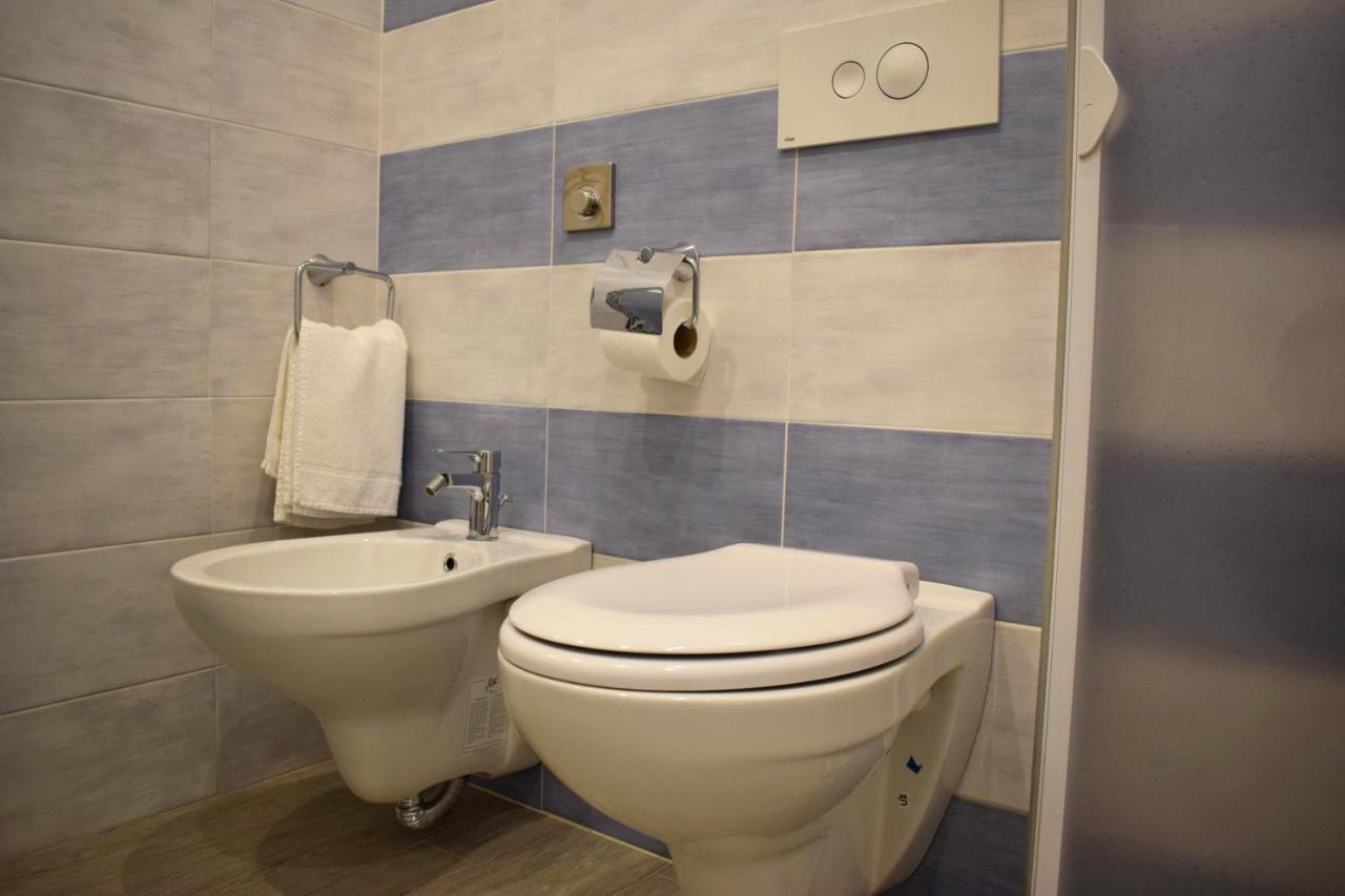 Hotel Arno Misano Adriatico Dış mekan fotoğraf
